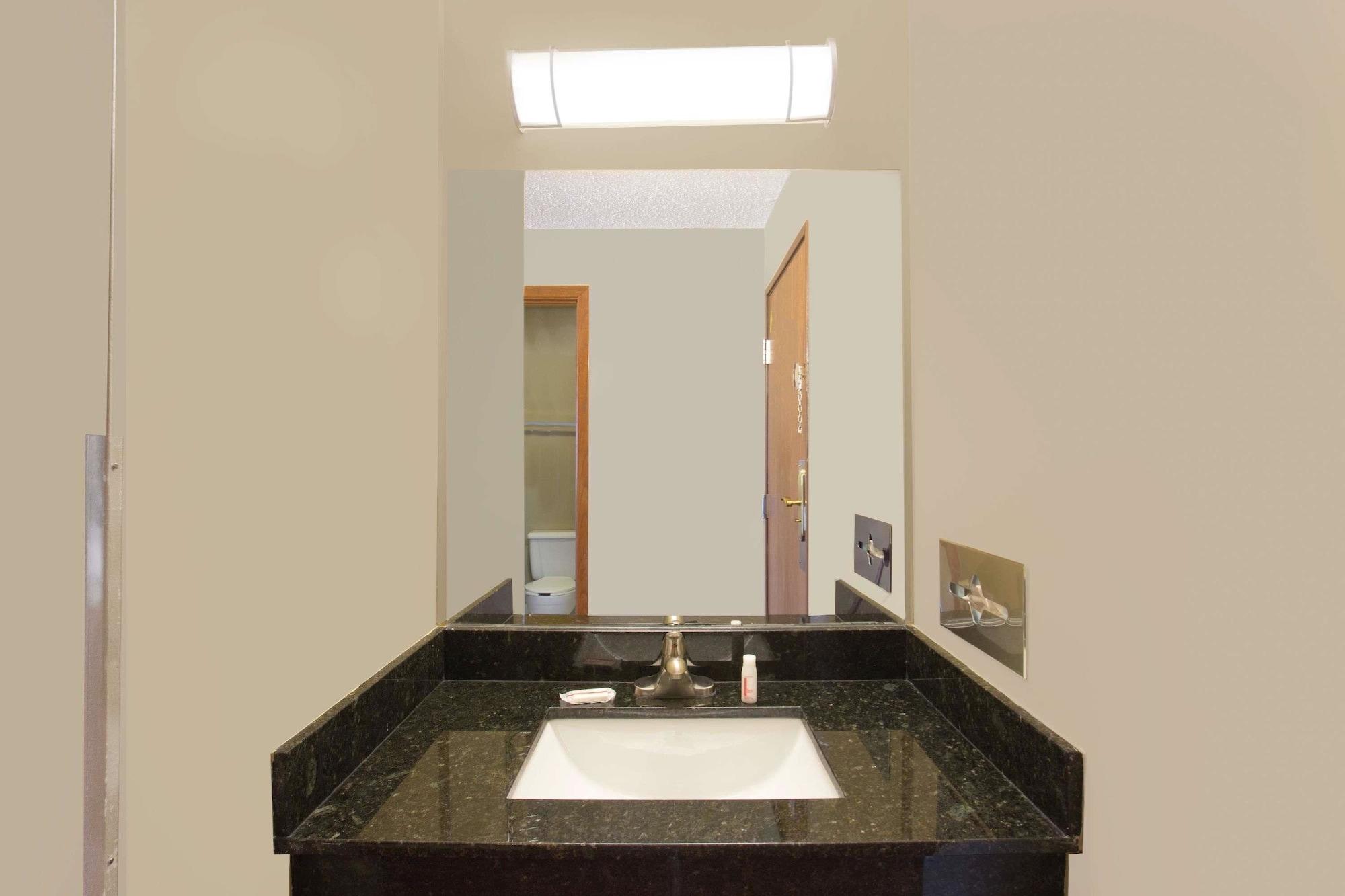 Motel Super 8 By Wyndham Normal 2*
