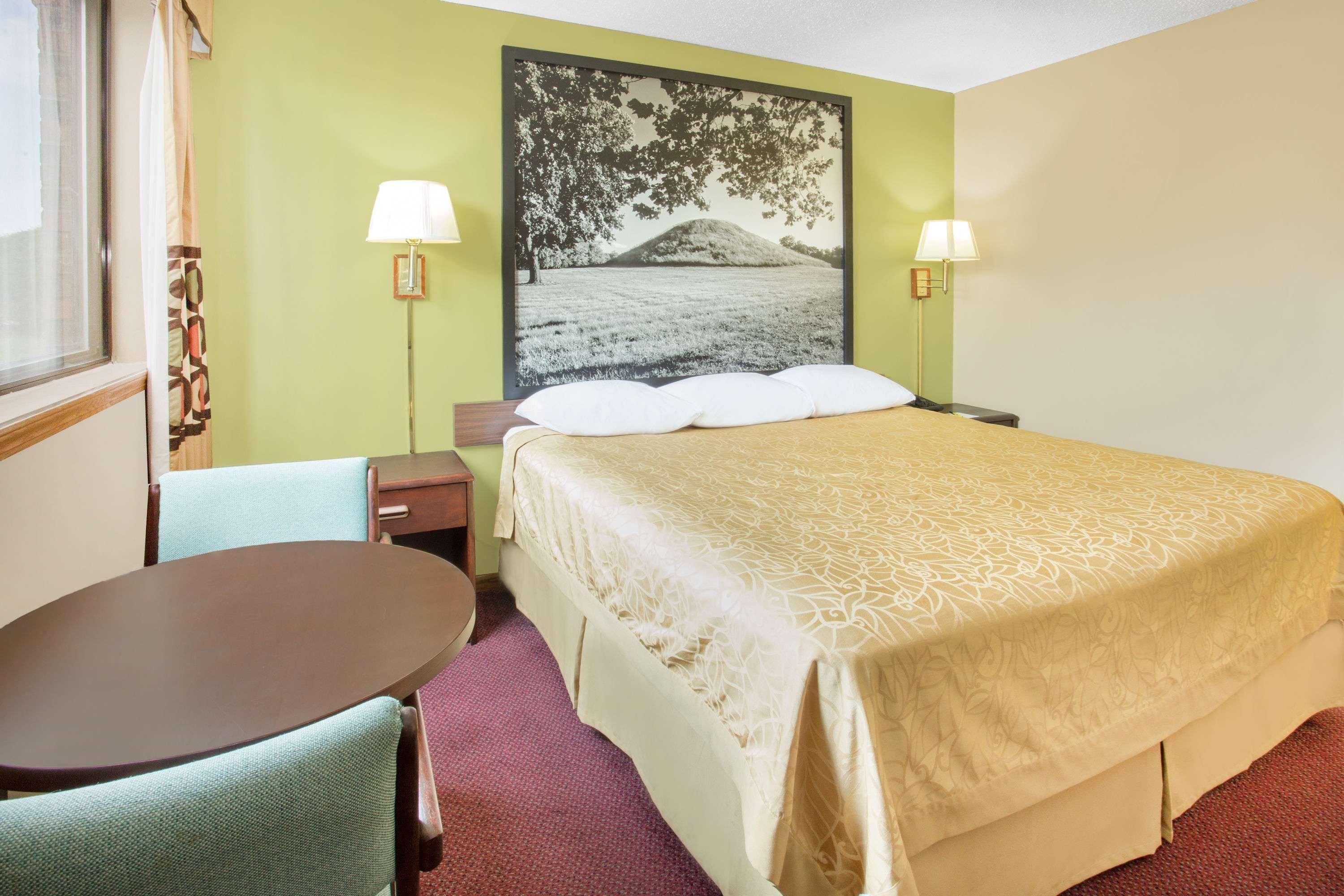 Motel Super 8 By Wyndham Normal 2*