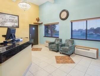 Super 8 By Wyndham Normal 2* Bloomington